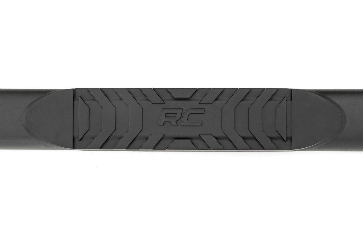 Ford F-150 Oval Nerf Step - Rough Country - Crew Cab - Black - '09-'14